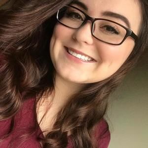 Meet your Posher, Courtney